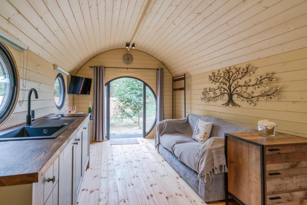 Alderton  Apple - Luxury Cabin In The Cotswoldsヴィラ エクステリア 写真