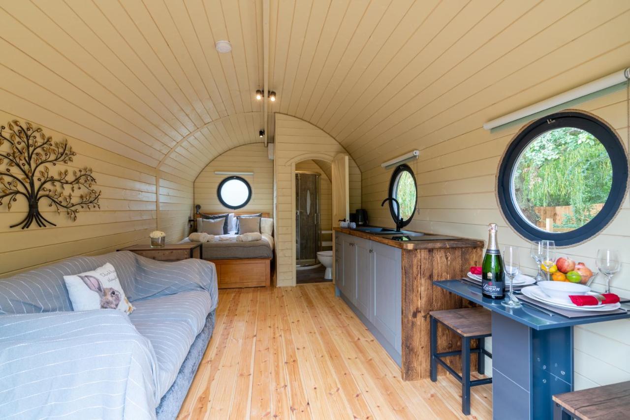 Alderton  Apple - Luxury Cabin In The Cotswoldsヴィラ エクステリア 写真